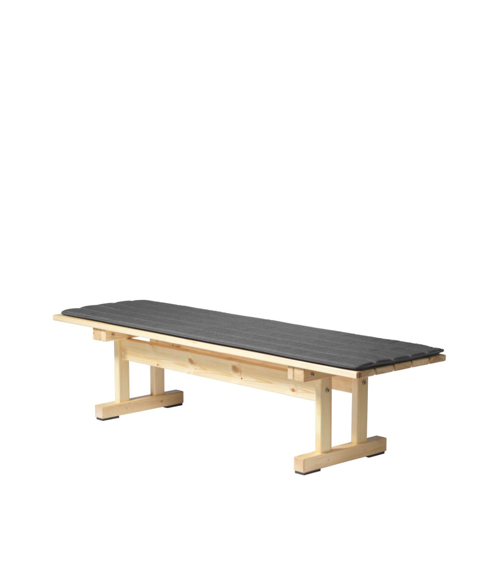 FDB Møbler Ermelunden Seat Cushion in solid oak (tejan), designed by Børge Mogensen