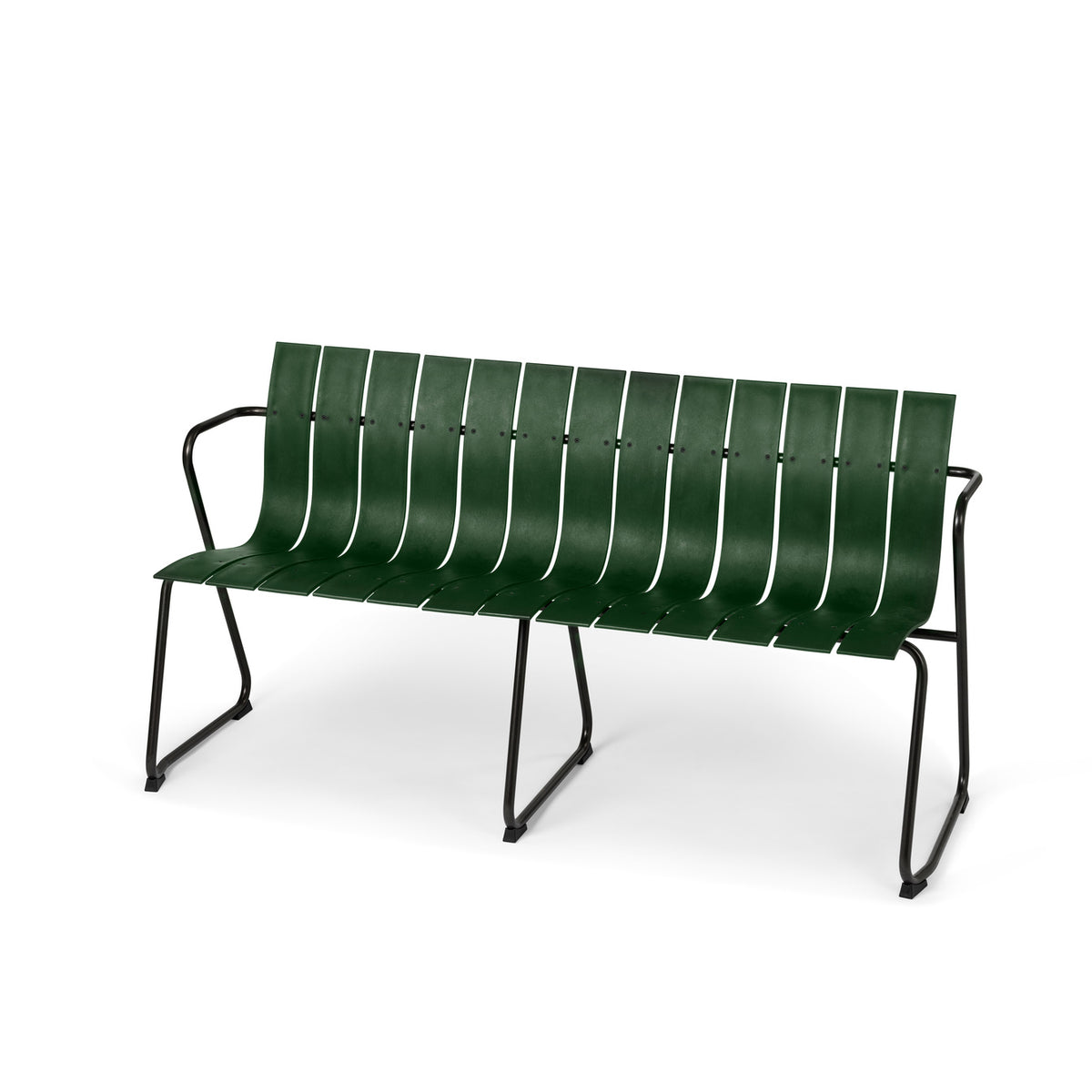Mater Ocean Bench in Green, recycled pharma plastic waste