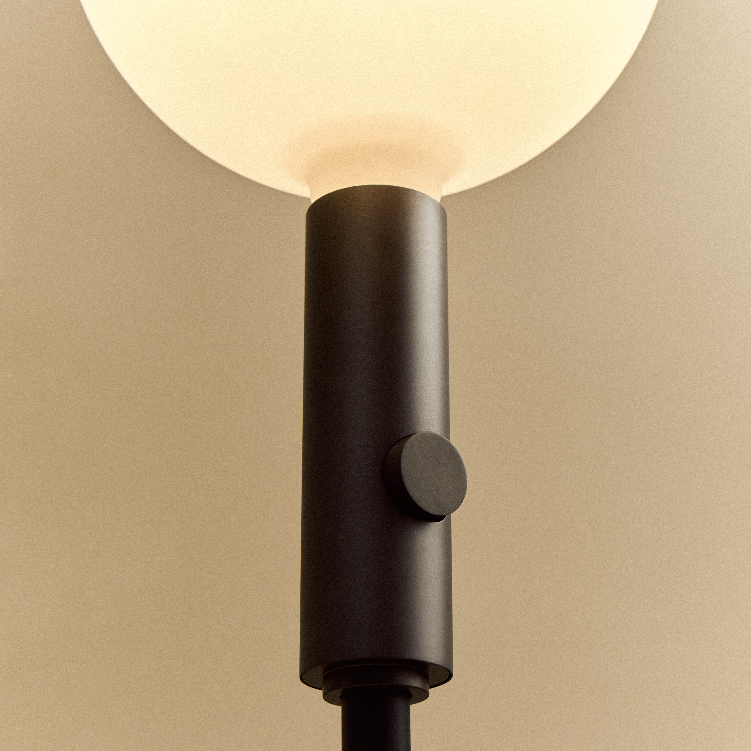 Tala Poise Adjustable Floor Lamp in Graphite, clutch detail