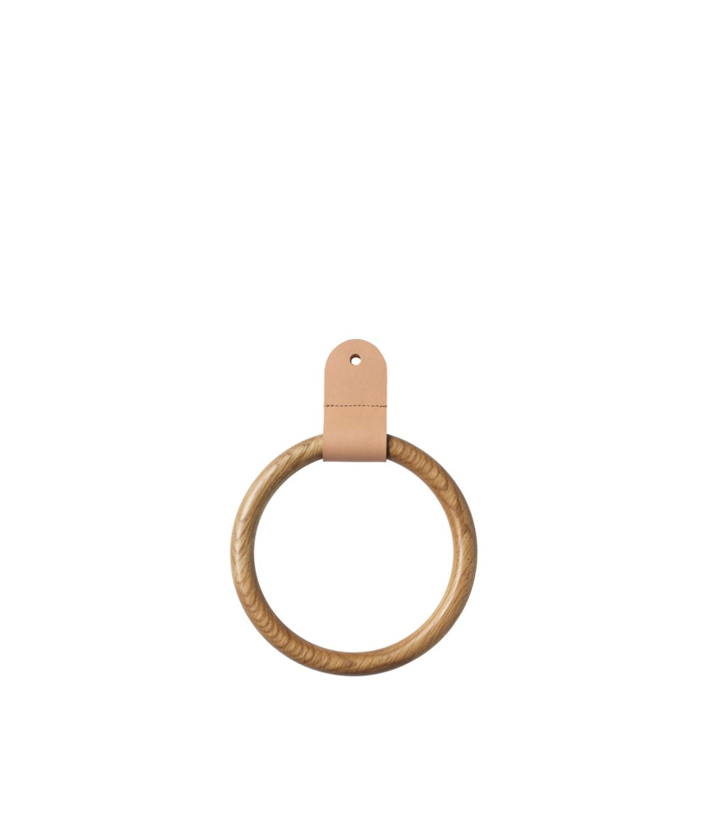 FDB Møbler Allé Scarf ring in solid oak