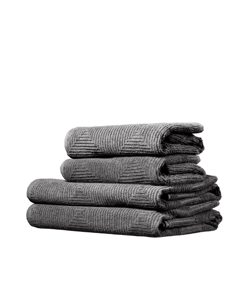 FDB Møbler - Kirkeby - Towel Set in solid oak (granite gray)