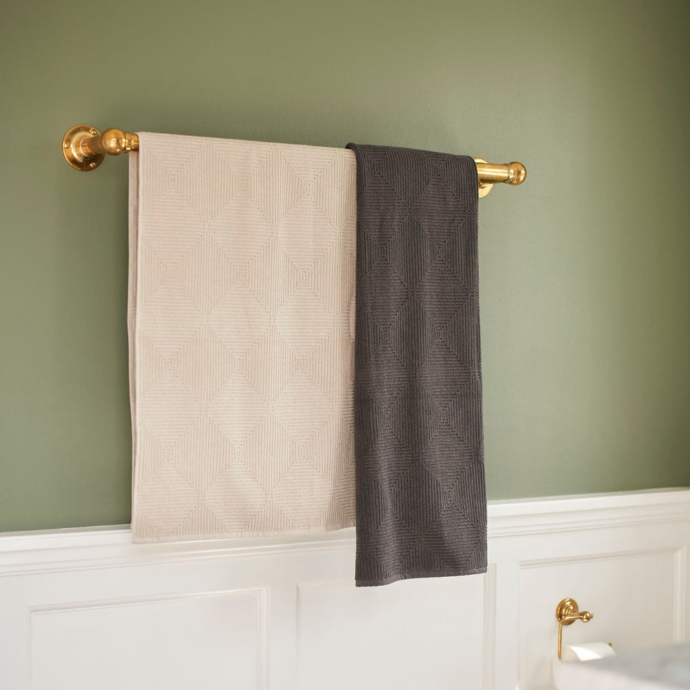 FDB Møbler - Kirkeby - Towel Set in solid oak (granite gray)
