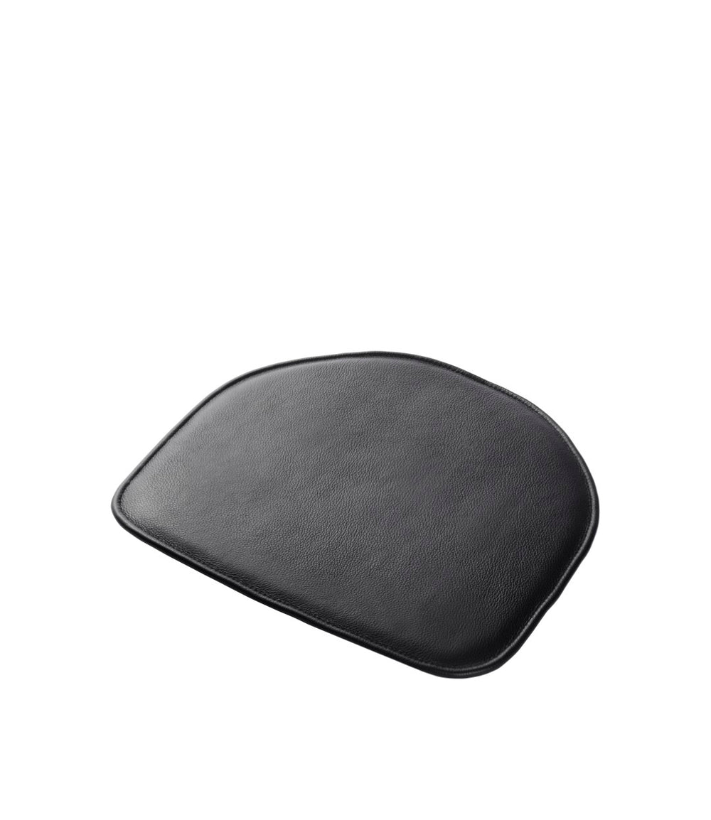 FDB Møbler Nøje Seat cushion in black-stained leather