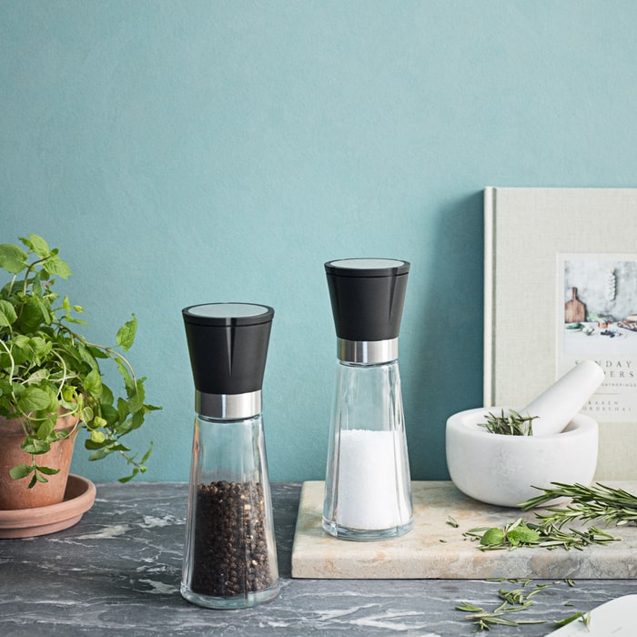 Rosendahl Grand Cru in porcelain, designed by Erik Bagger, Danish design heritage.