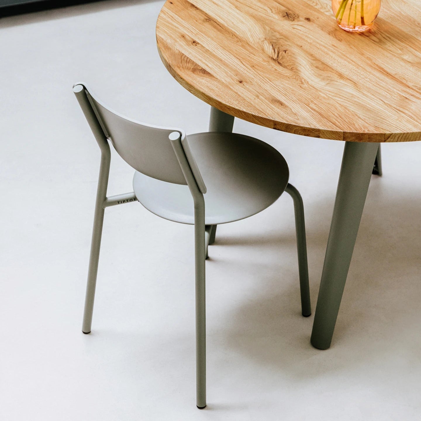 Tiptoe SSDr Recycled Plastic Dining Chair