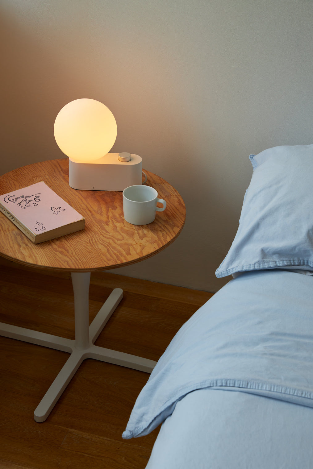 Alumina Table Lamp