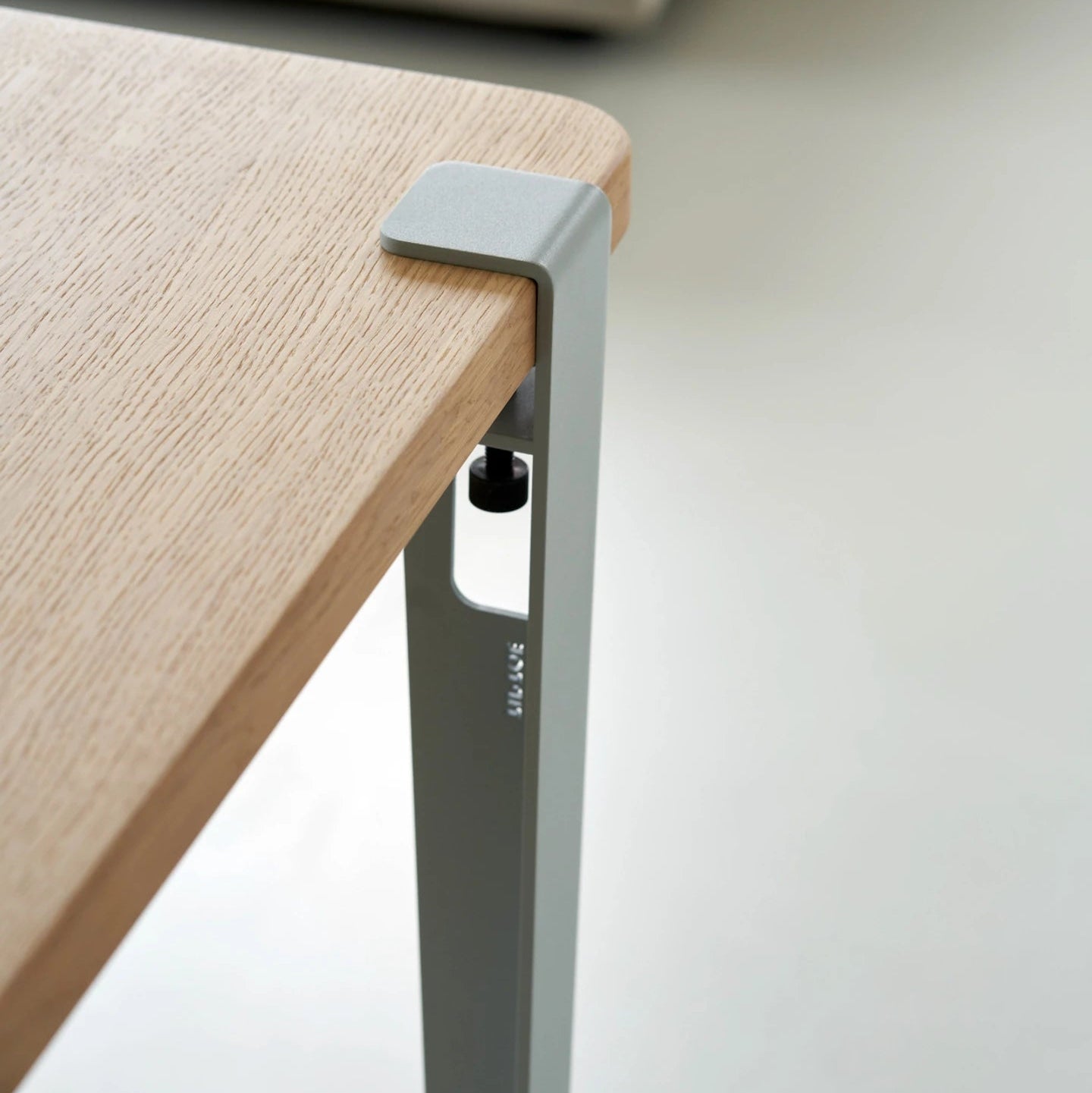 Tiptoe Set of 4 Table Legs (29.5 in)