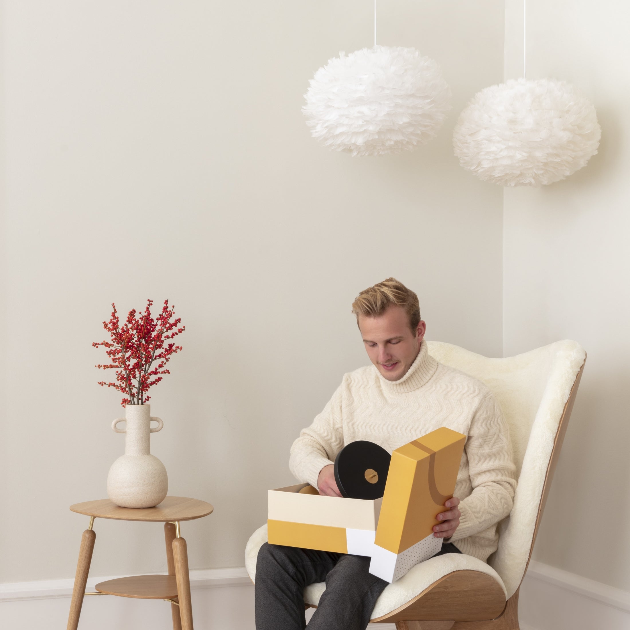 UMAGE Eos Hardwired Pendant, White