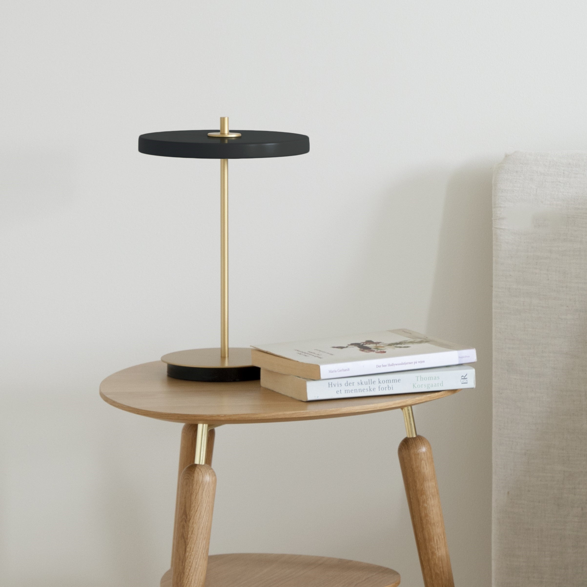 UMAGE Asteria Move Portable Lamp