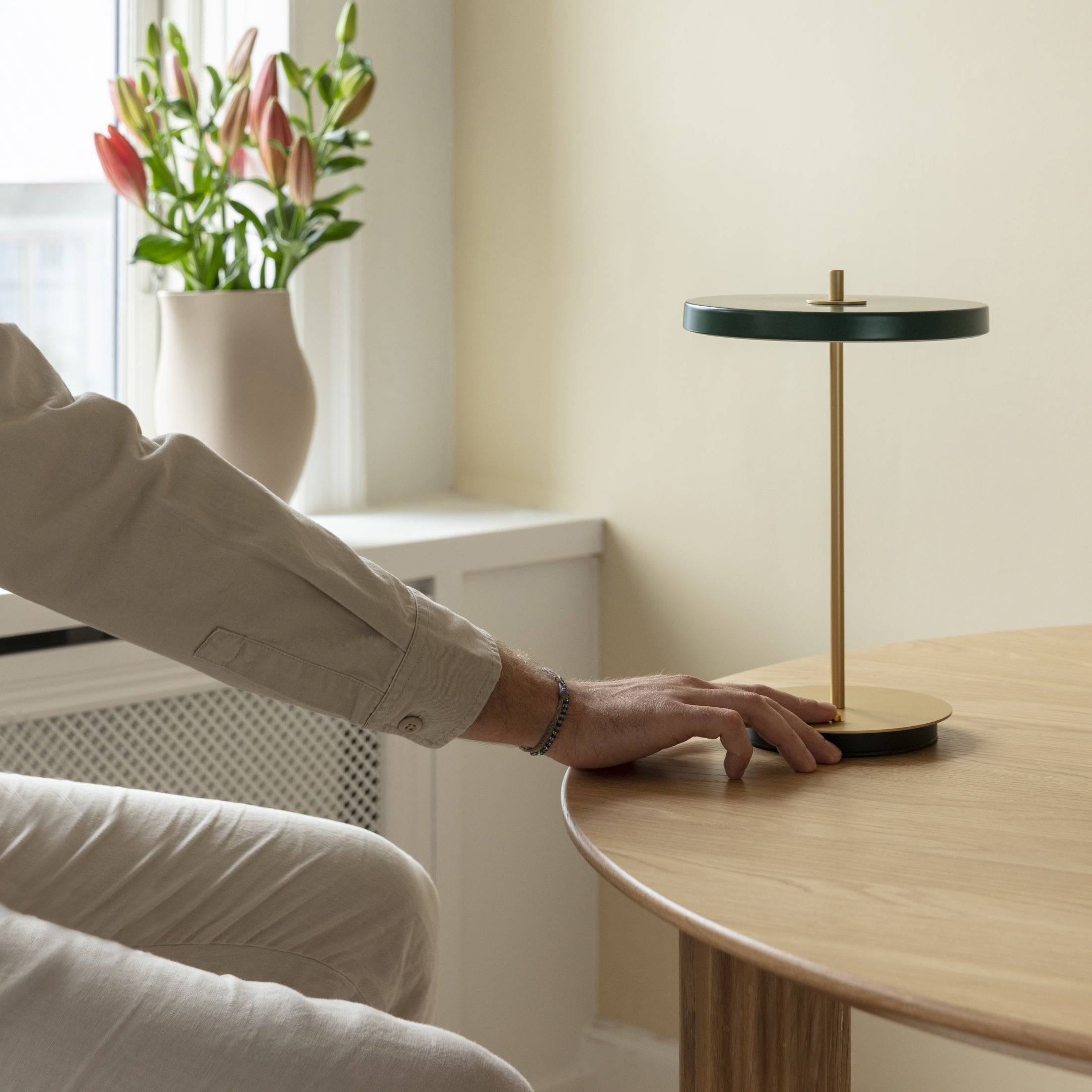 UMAGE Asteria Move Portable Lamp