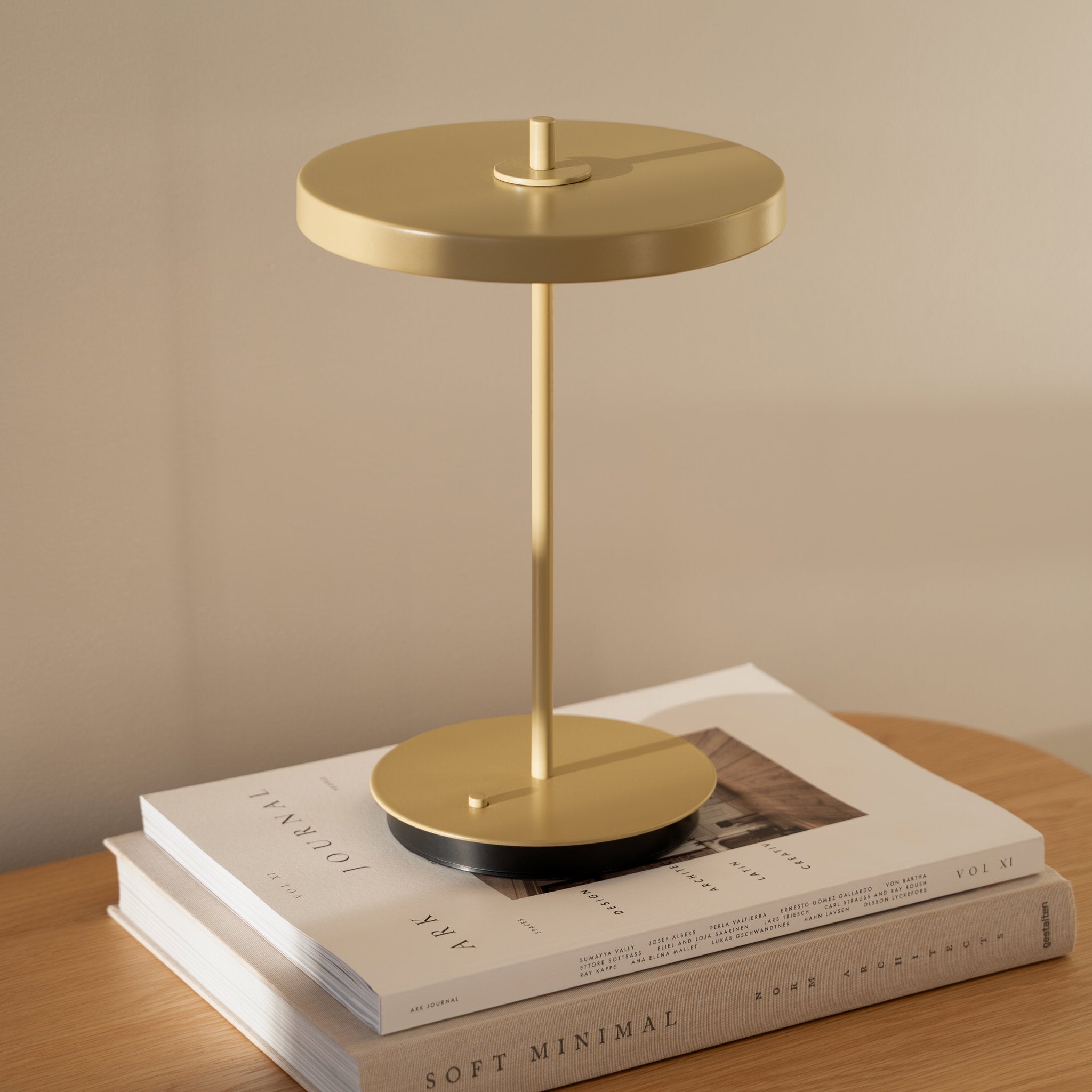 UMAGE Asteria Move Monochrome Portable Lamp