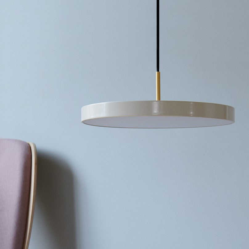 UMAGE Asteria Mini Pendant Lamp, Brass Detail