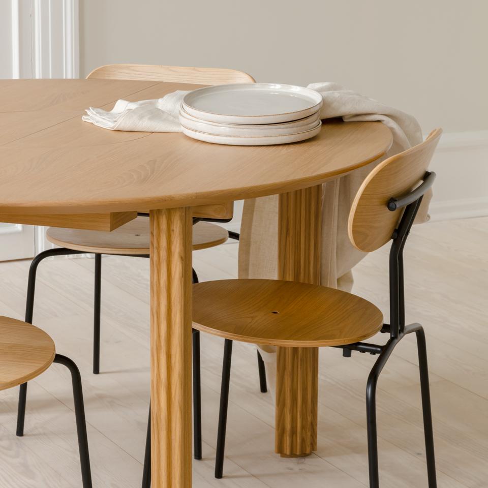 UMAGE Comfort Circle Dining Table with Extension, Oak