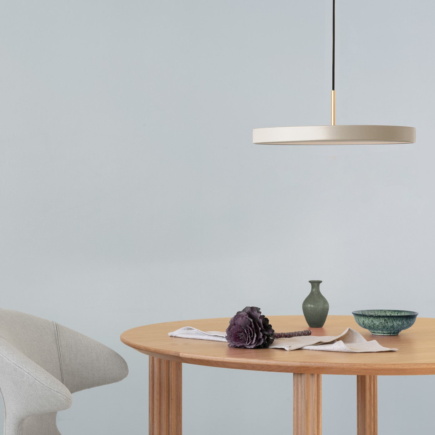UMAGE Asteria Medium Pendant Lamp, Brass Details
