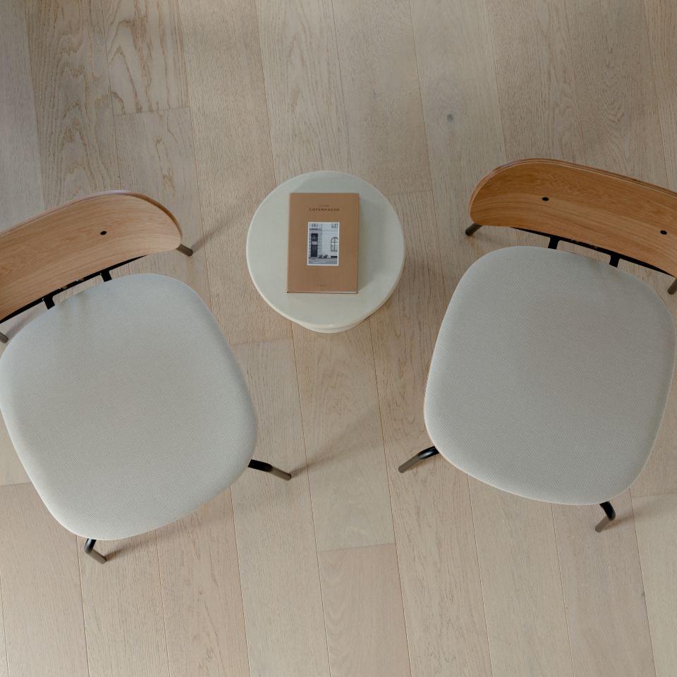 UMAGE Curious Lounge Chair, Black Legs