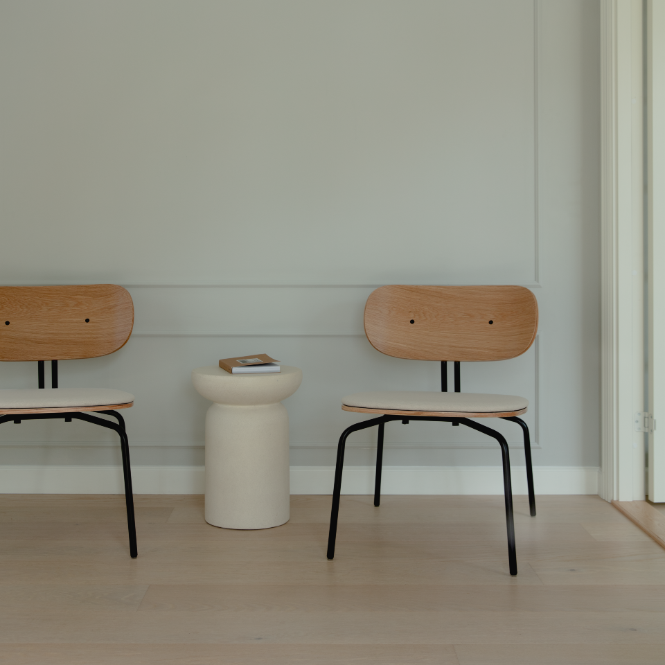 UMAGE Curious Lounge Chair, Black Legs