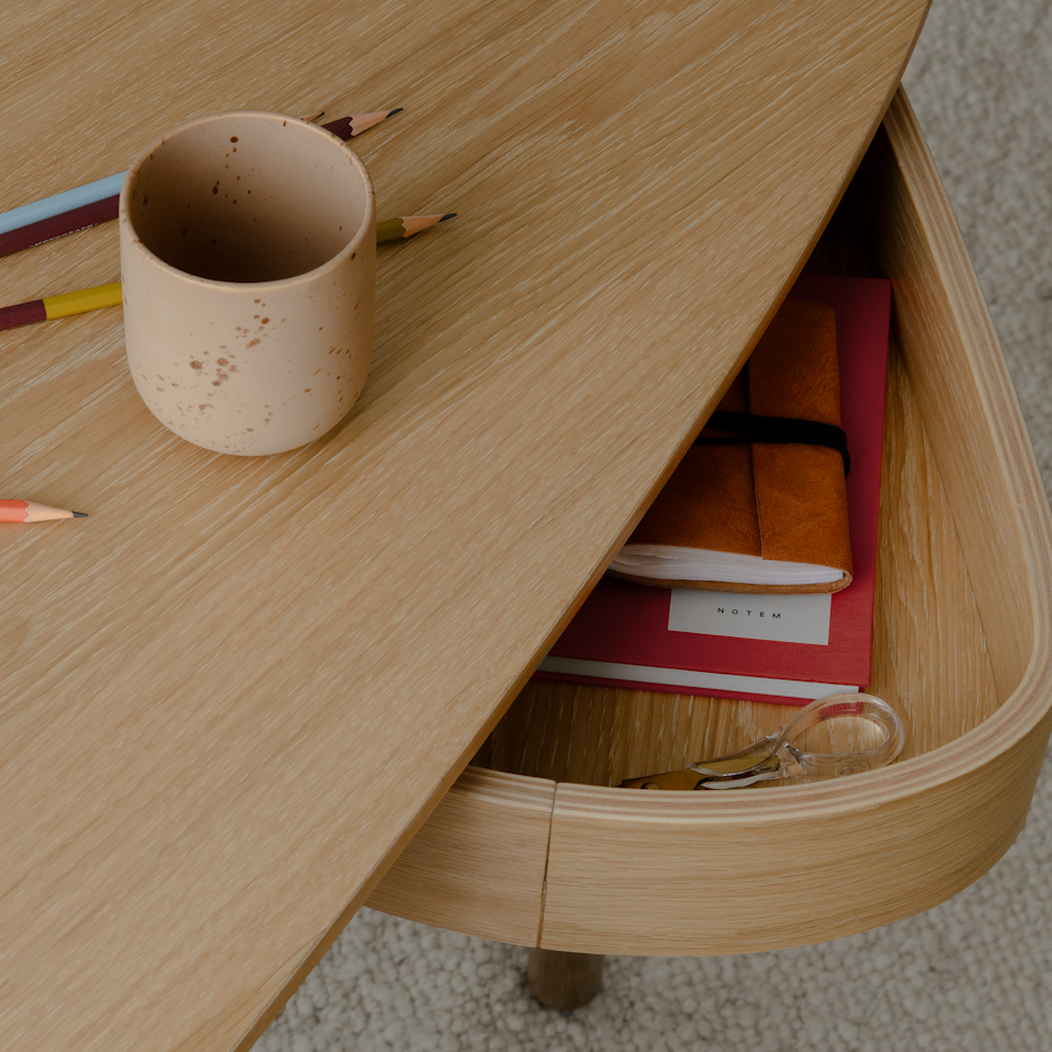UMAGE Duende Desk