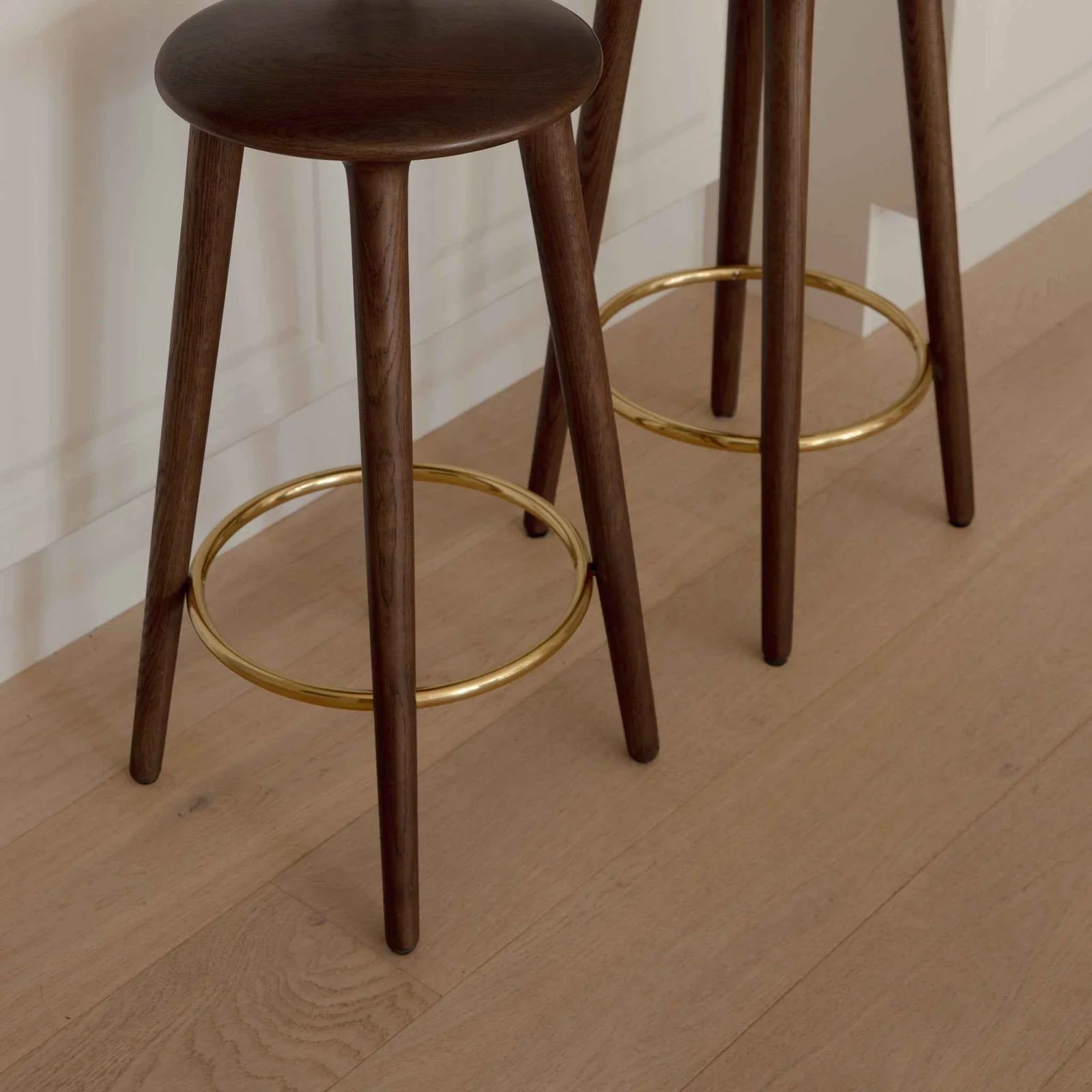 UMAGE The Socialite Counter Stool