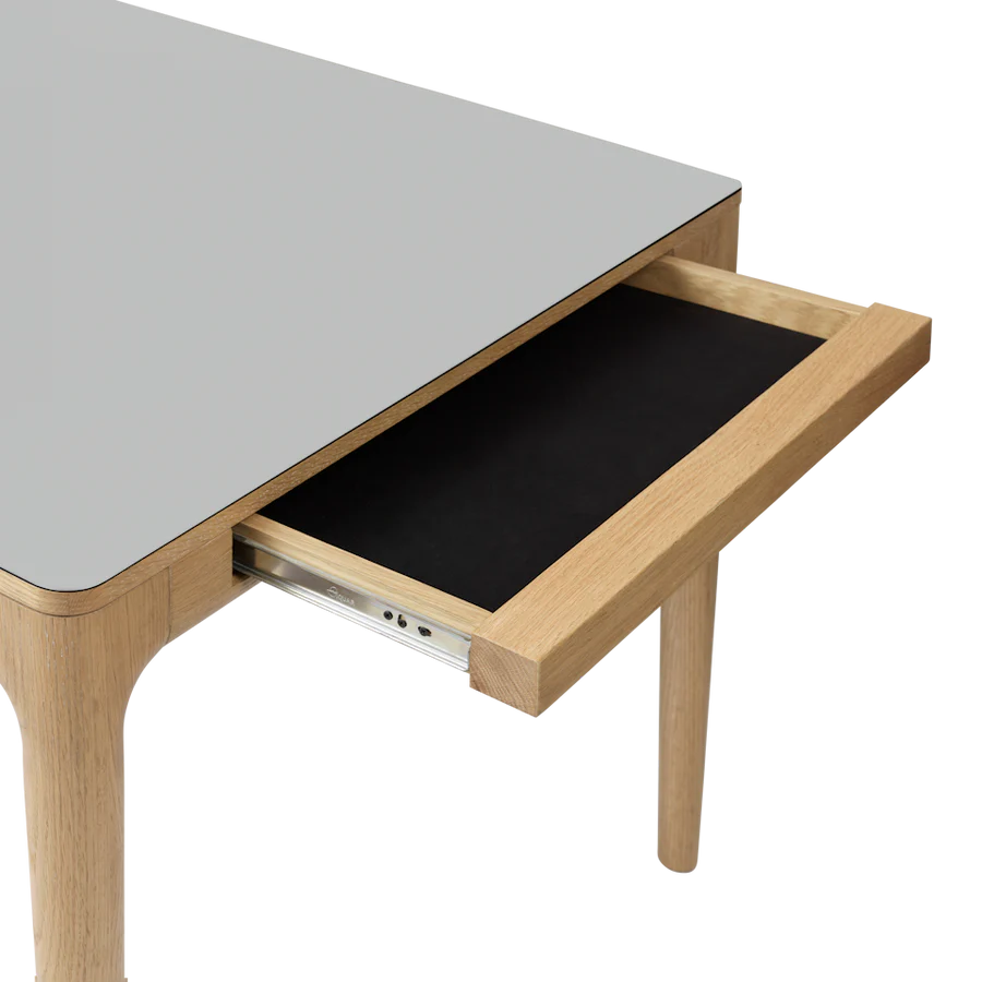 UMAGE Heart'n'Soul Dining Table