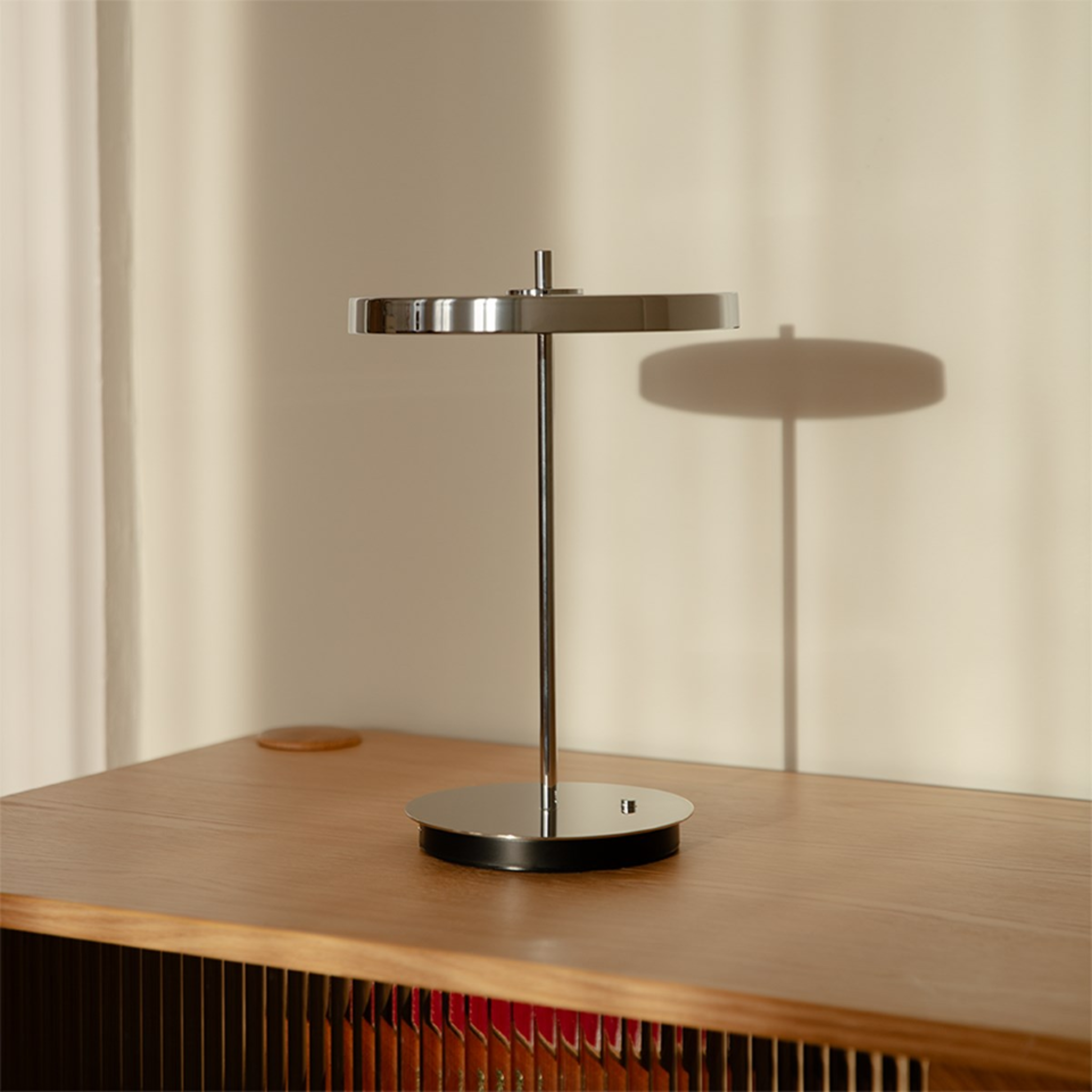 UMAGE Asteria Move Monochrome Portable Lamp