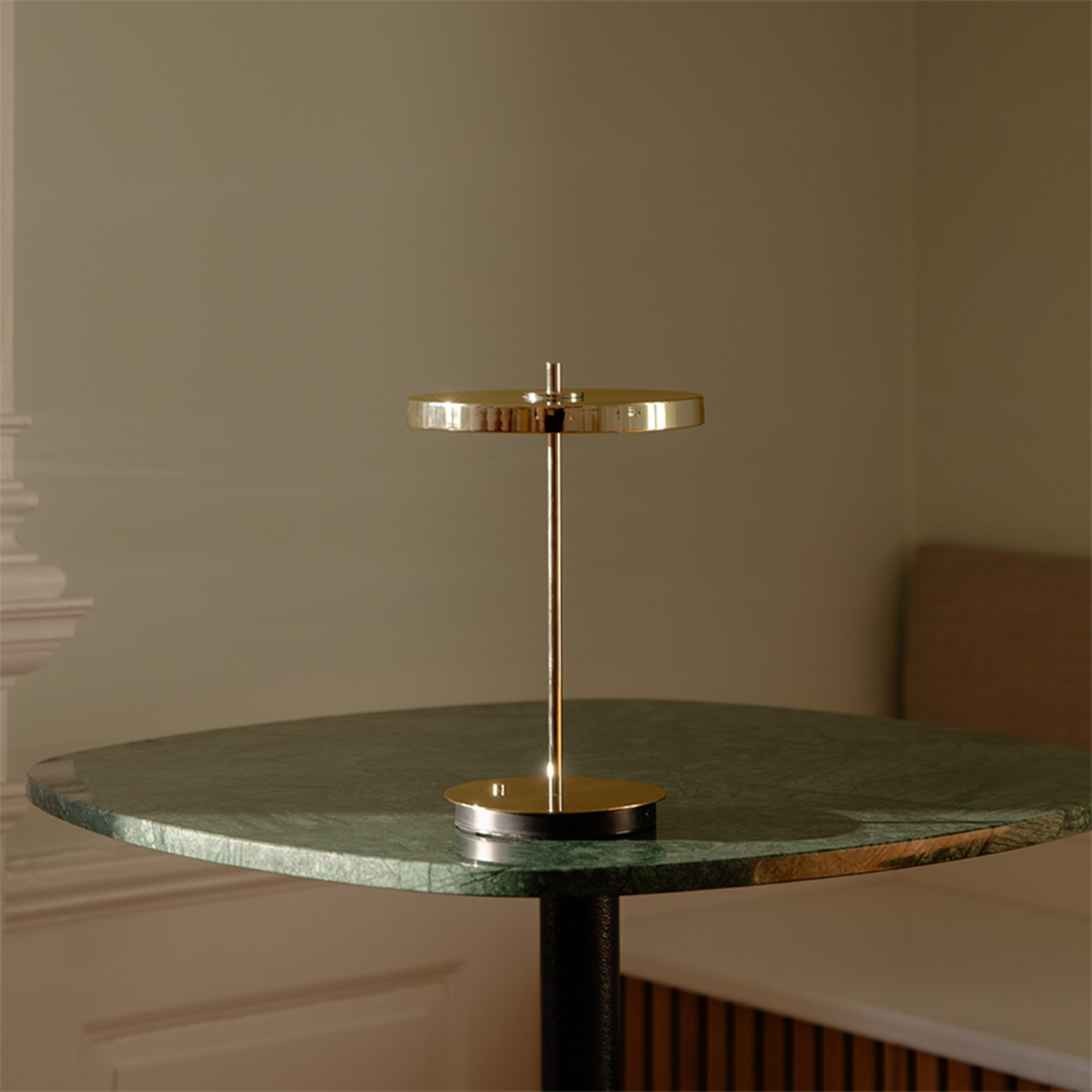 UMAGE Asteria Move Monochrome Portable Lamp