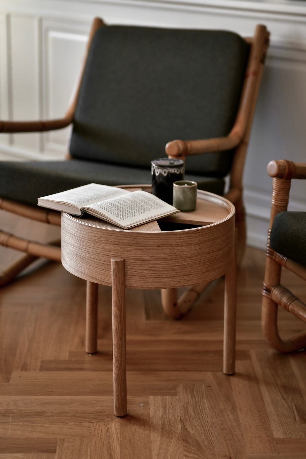 Arc Side Table