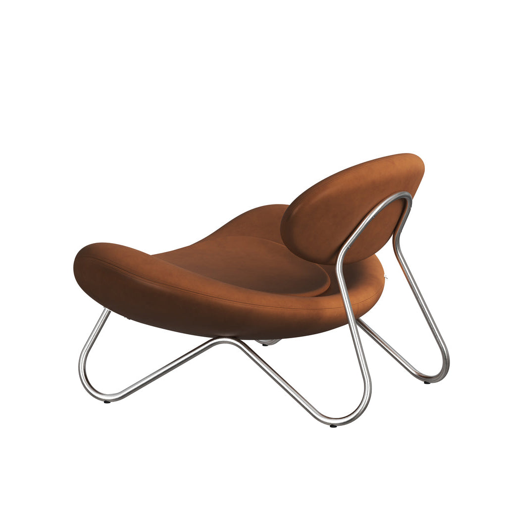 WOUD Meadow Leather Lounge Chair in leather upholstery on a solid oak frame designed by Foersom & Hiort-Lorenzen, Danish