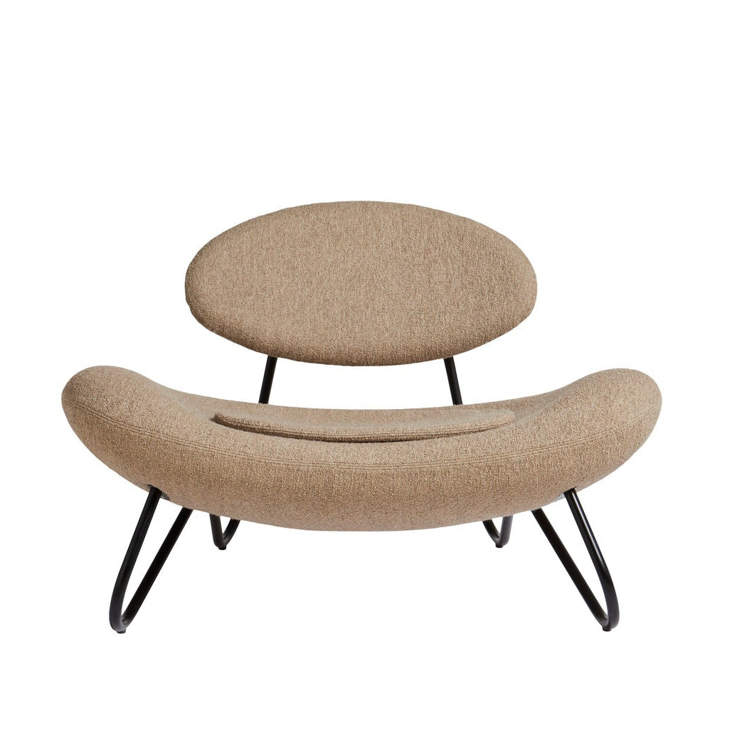 WOUD Meadow Lounge Chair in beige Barnum fabric on a black steel frame, designed by Finn Hvidberg Nielsen