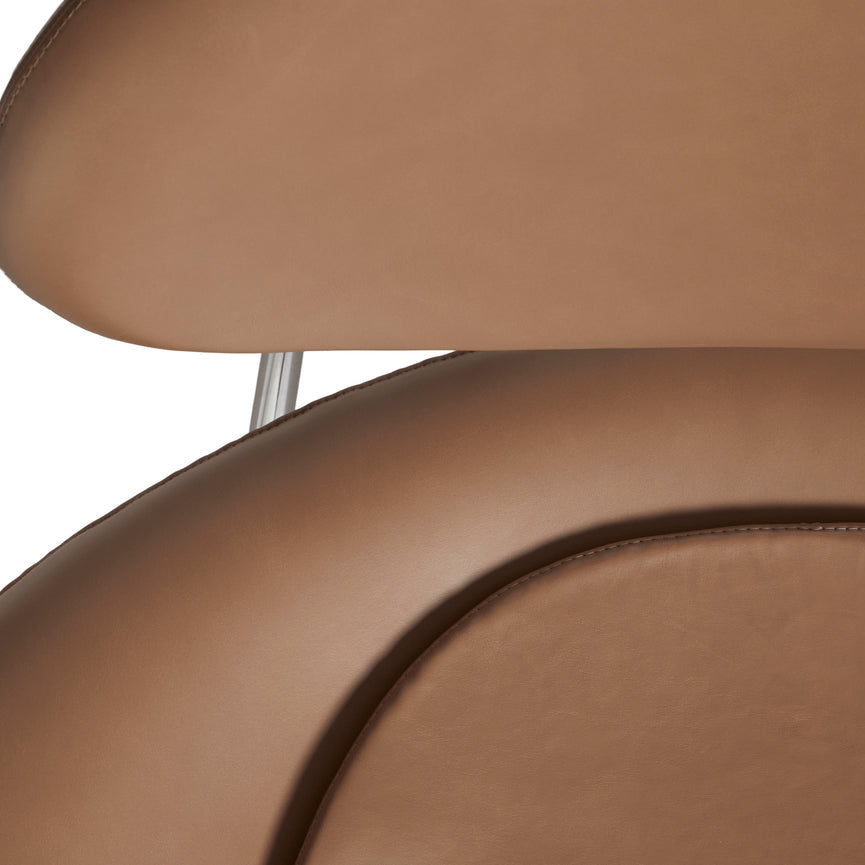 WOUD Meadow Leather Lounge Chair in leather upholstery on a solid oak frame designed by Foersom & Hiort-Lorenzen