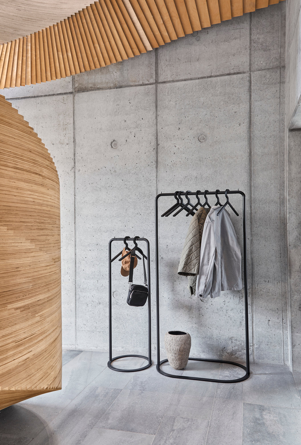 O&O Clothing Rack