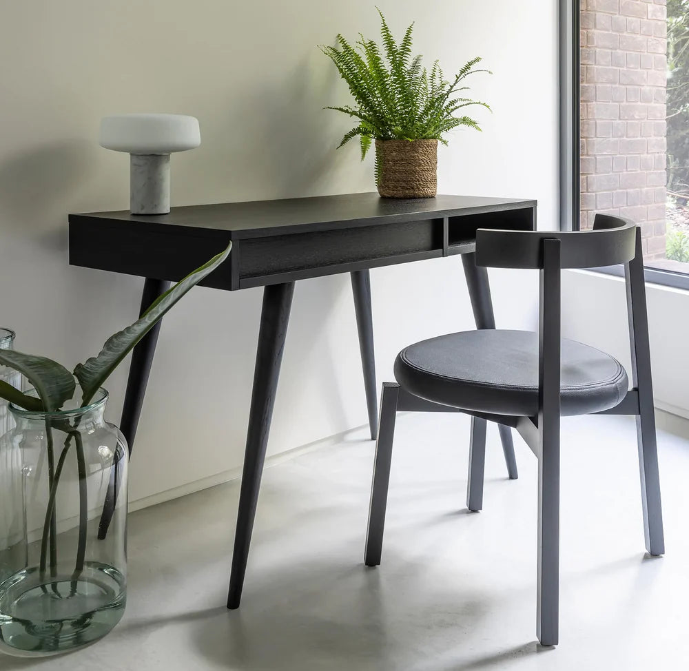 Oki-Nami Chair