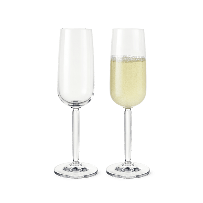 Kähler Hammershøi Glasses in clear mouth-blown glass, by Hans-Christian Bauer, B Corp certified Danish ceramic since 1839.