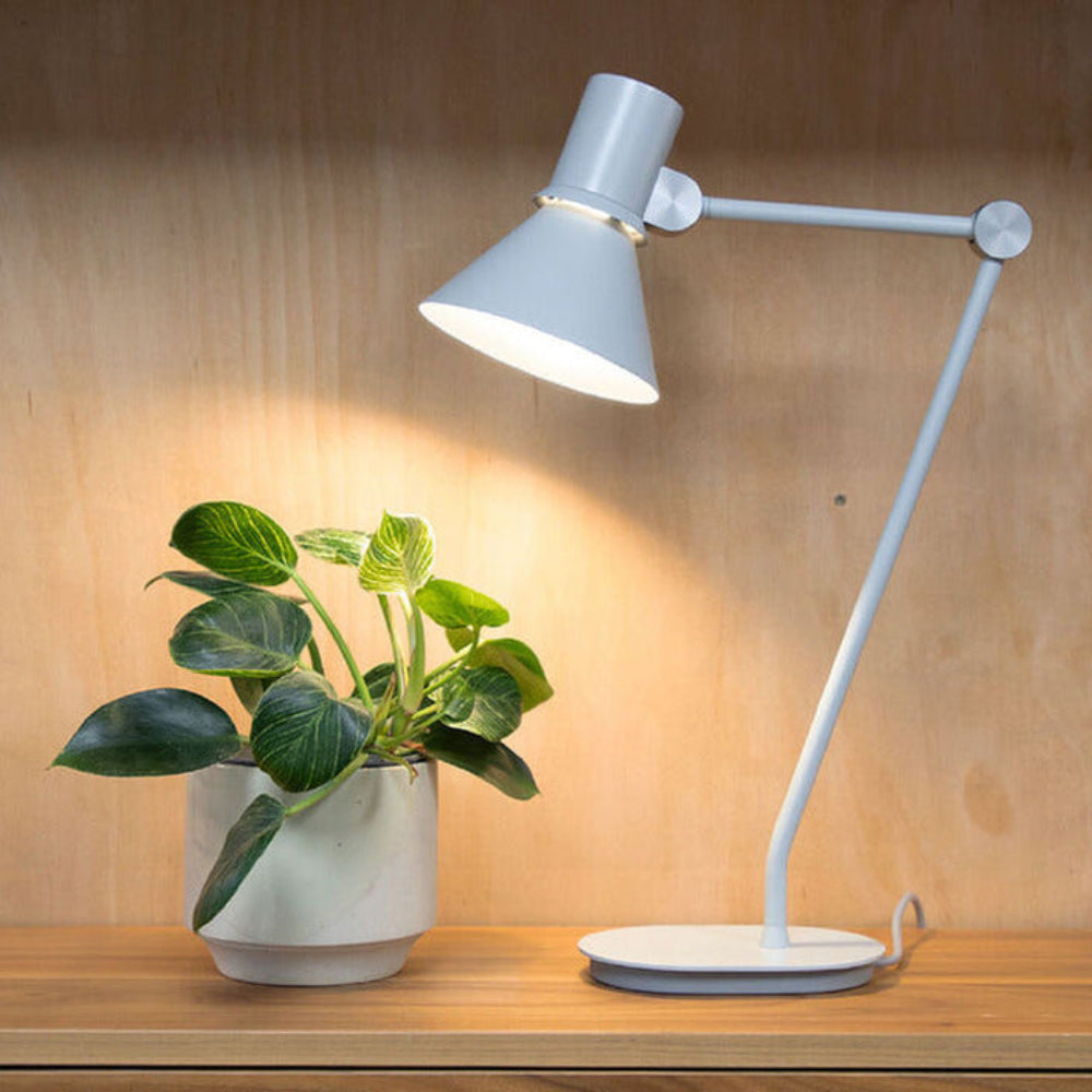 Type 80 Desk Lamp