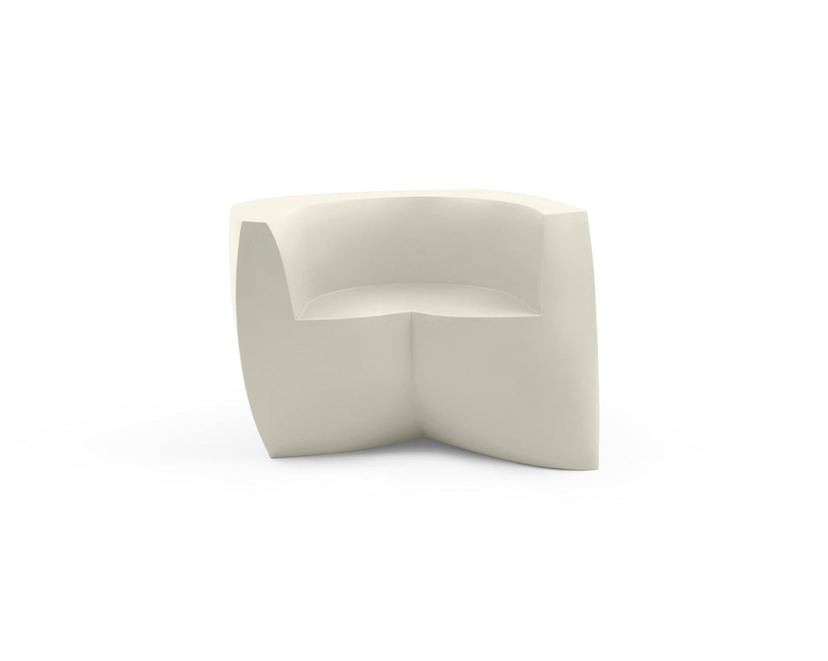 Heller Gehry Easy Chair in White, recyclable polyethylene, designed by Frank Gehry