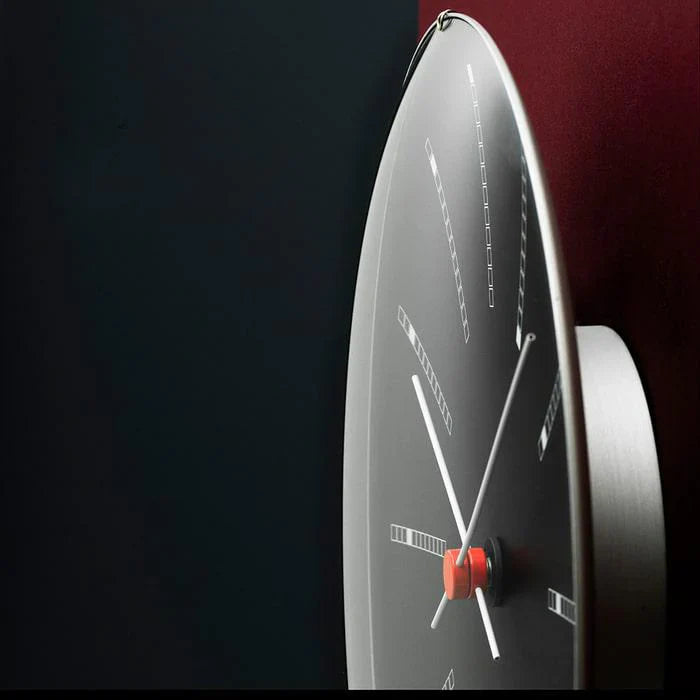 Arne Jacobsen Bankers Wall Clock, Large, Ø: 11.4