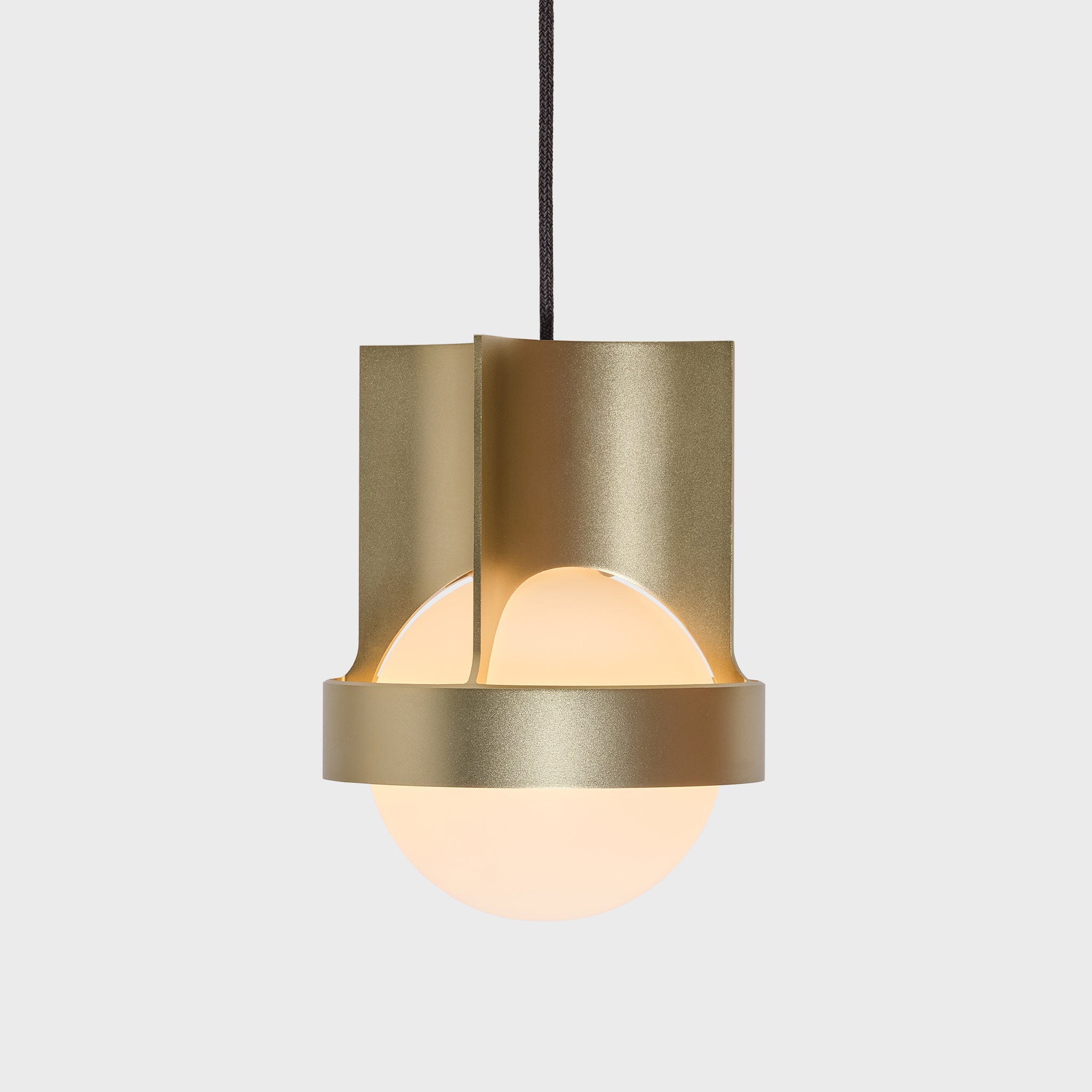Loop Single Pendant in Gold, alternate studio view