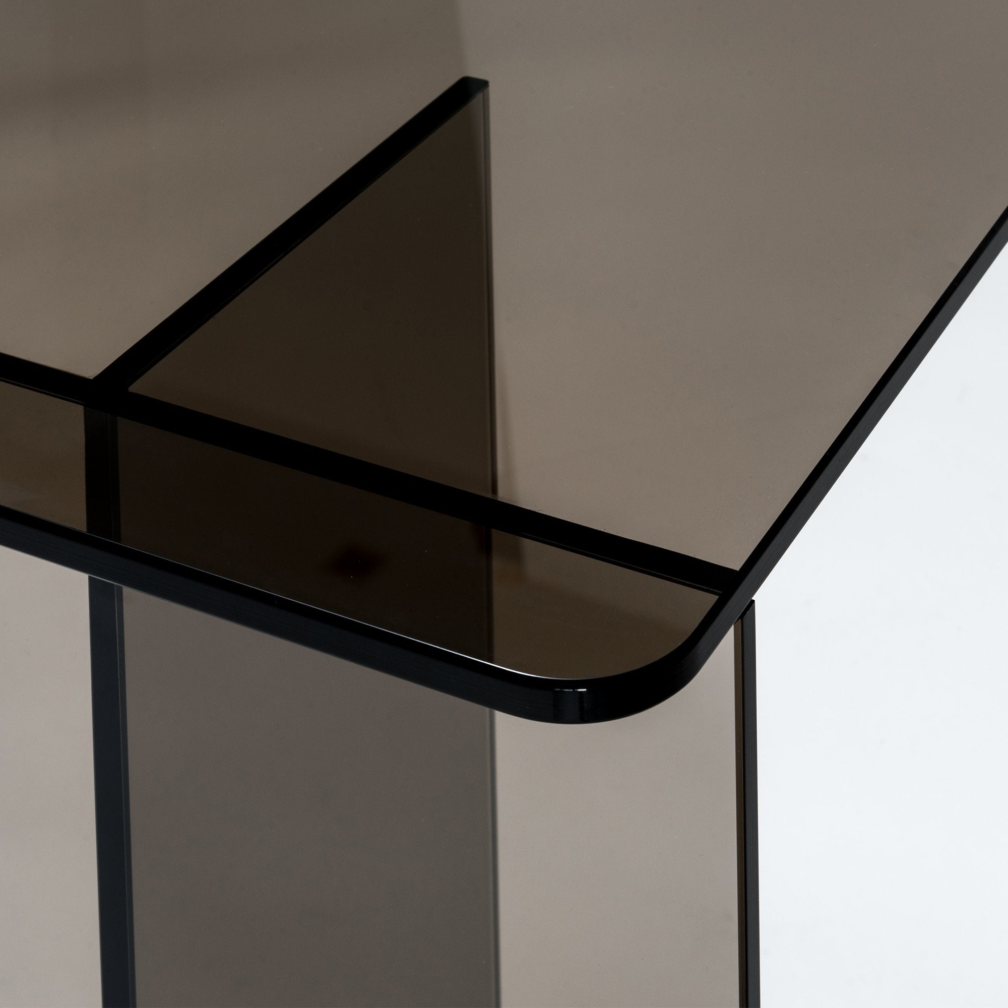 Case Lucent coffee table in FSC-certified solid wood, designed by Matthew Hilton.
