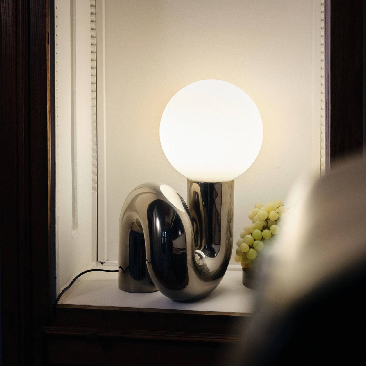 Neotenic Lamp