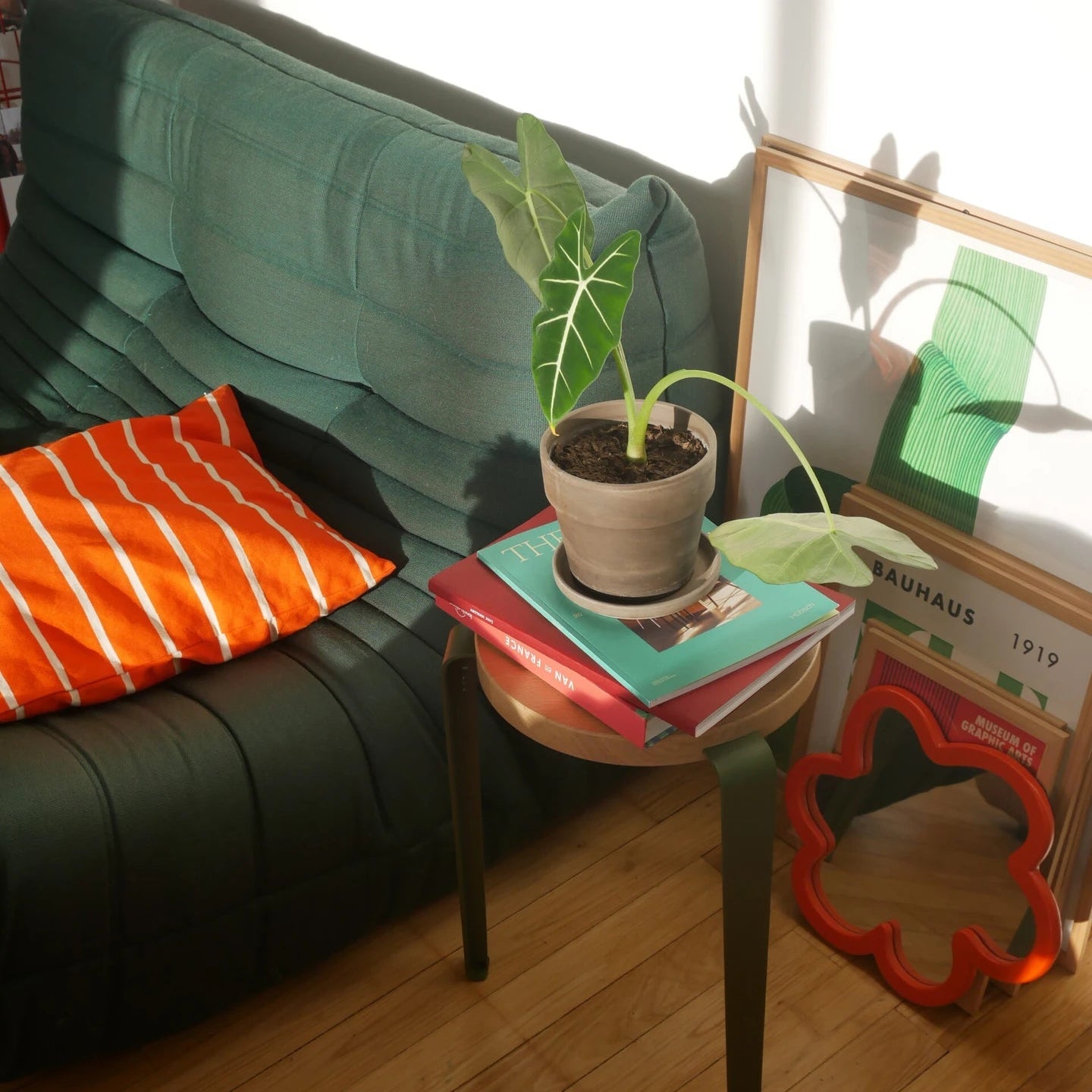 Tiptoe LOU Stool