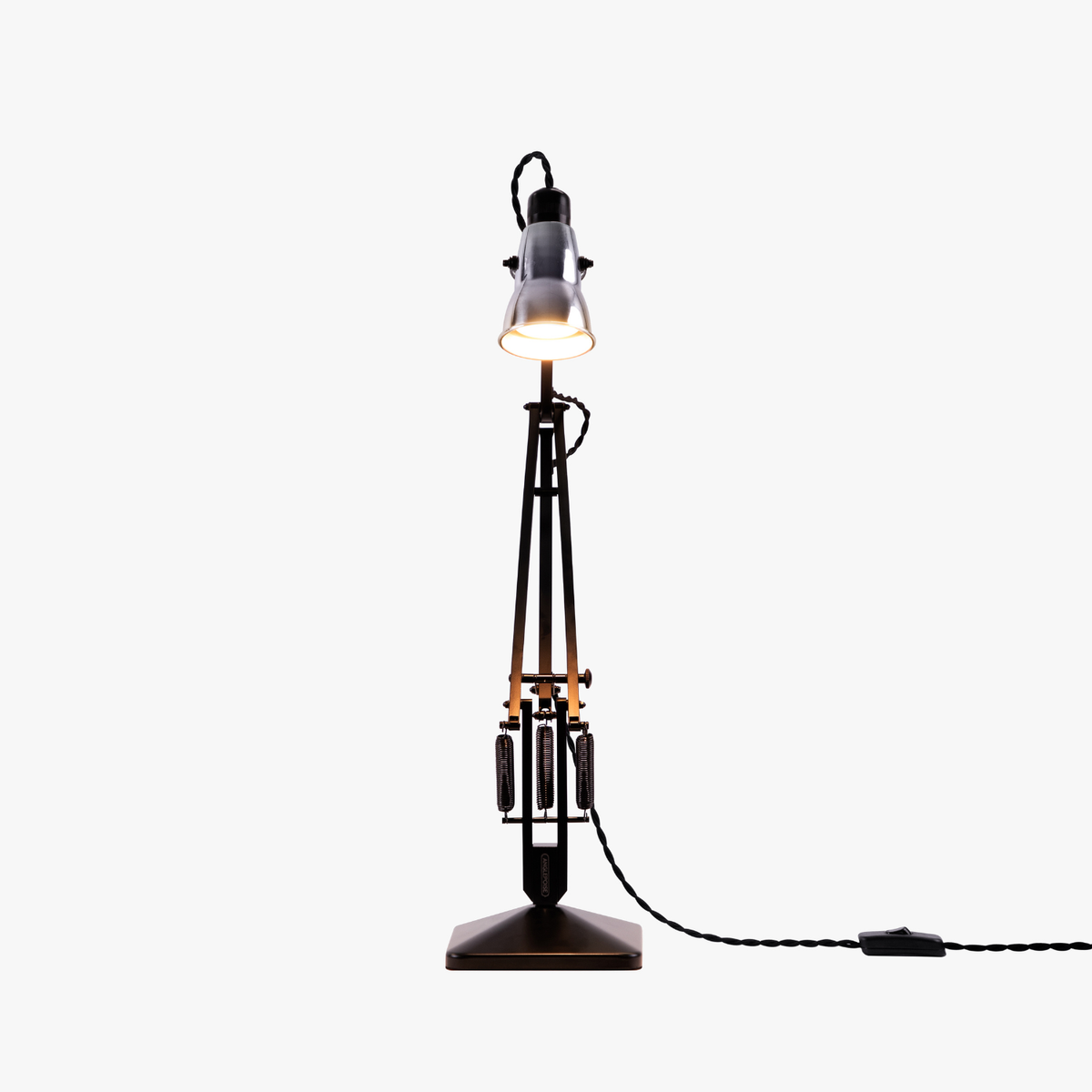 Anglepoise Original 315 Desk Lamp in Aluminum and Black, front view, polished aluminum