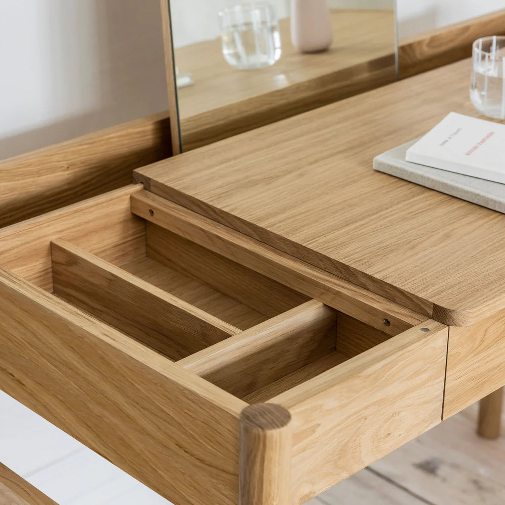 Pala Dressing Table