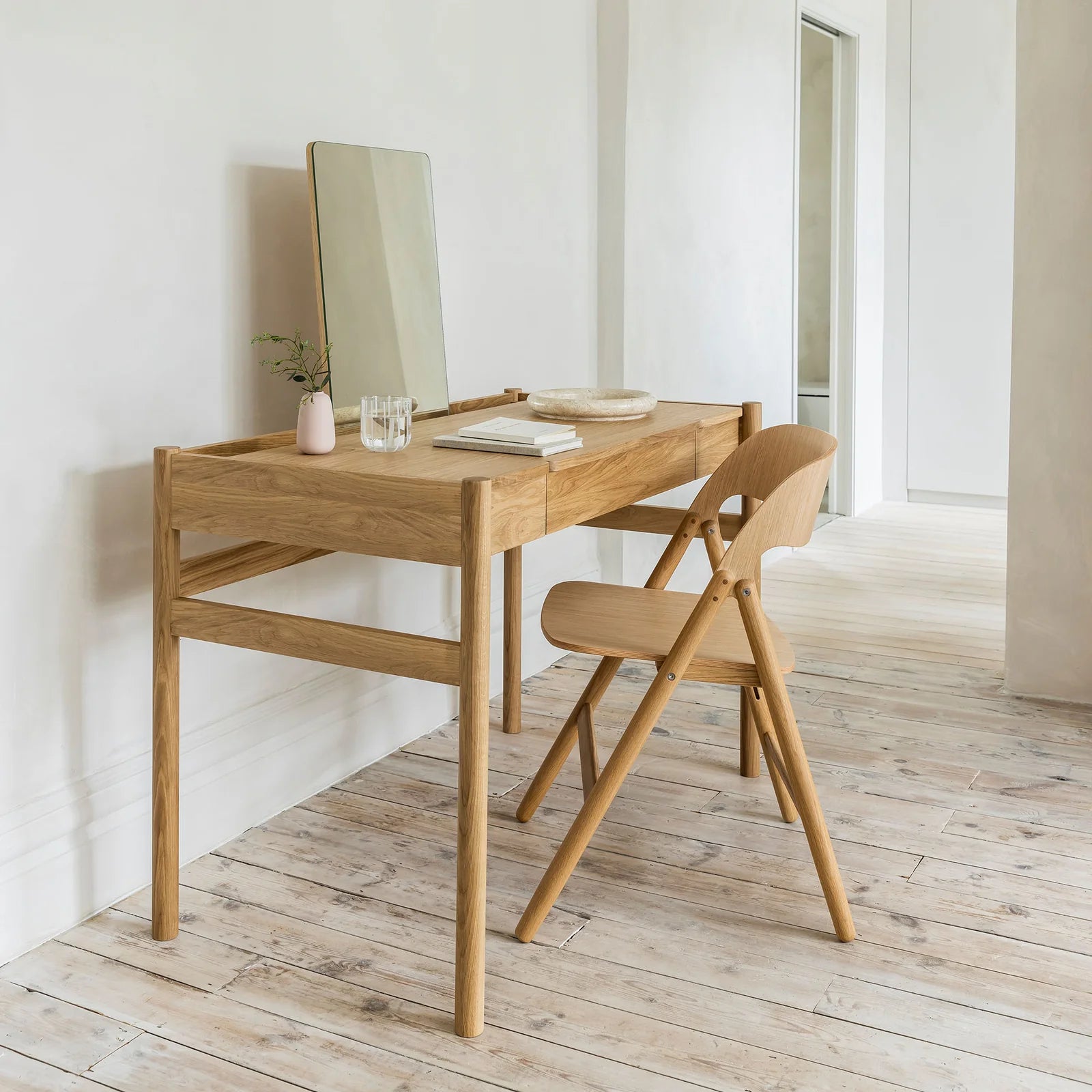 Pala Dressing Table