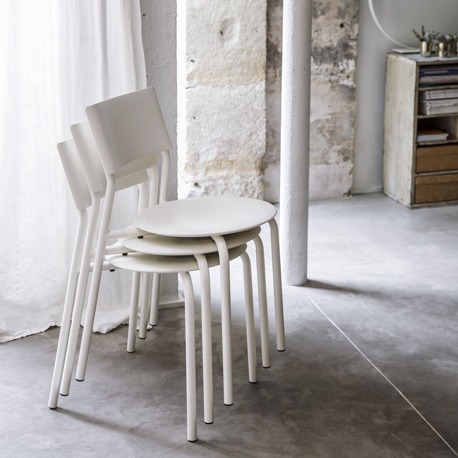 Tiptoe SSDr Recycled Plastic Dining Chair lifestyle photograph
