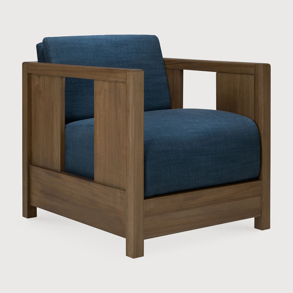 Ethnicraft Roan Lounge Chair with FSC-certified solid teak frame