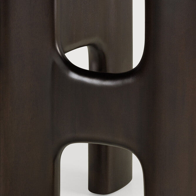 Ethnicraft Flow Dining Table in mahogany styled in a dining room