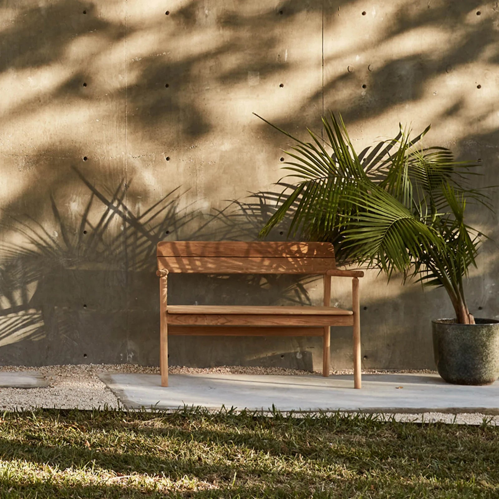 Tanso Bench