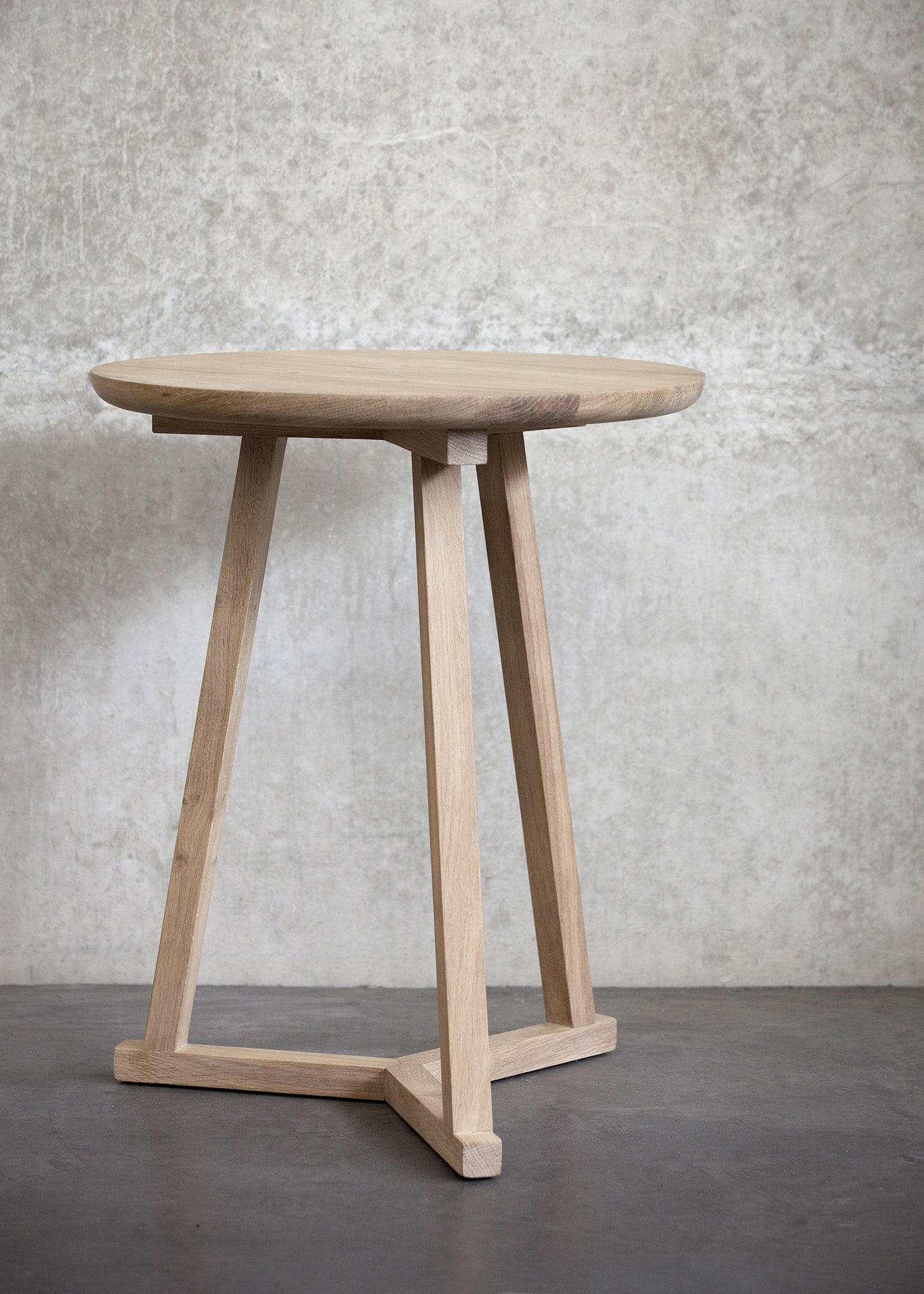 Tripod Side Table - Oak