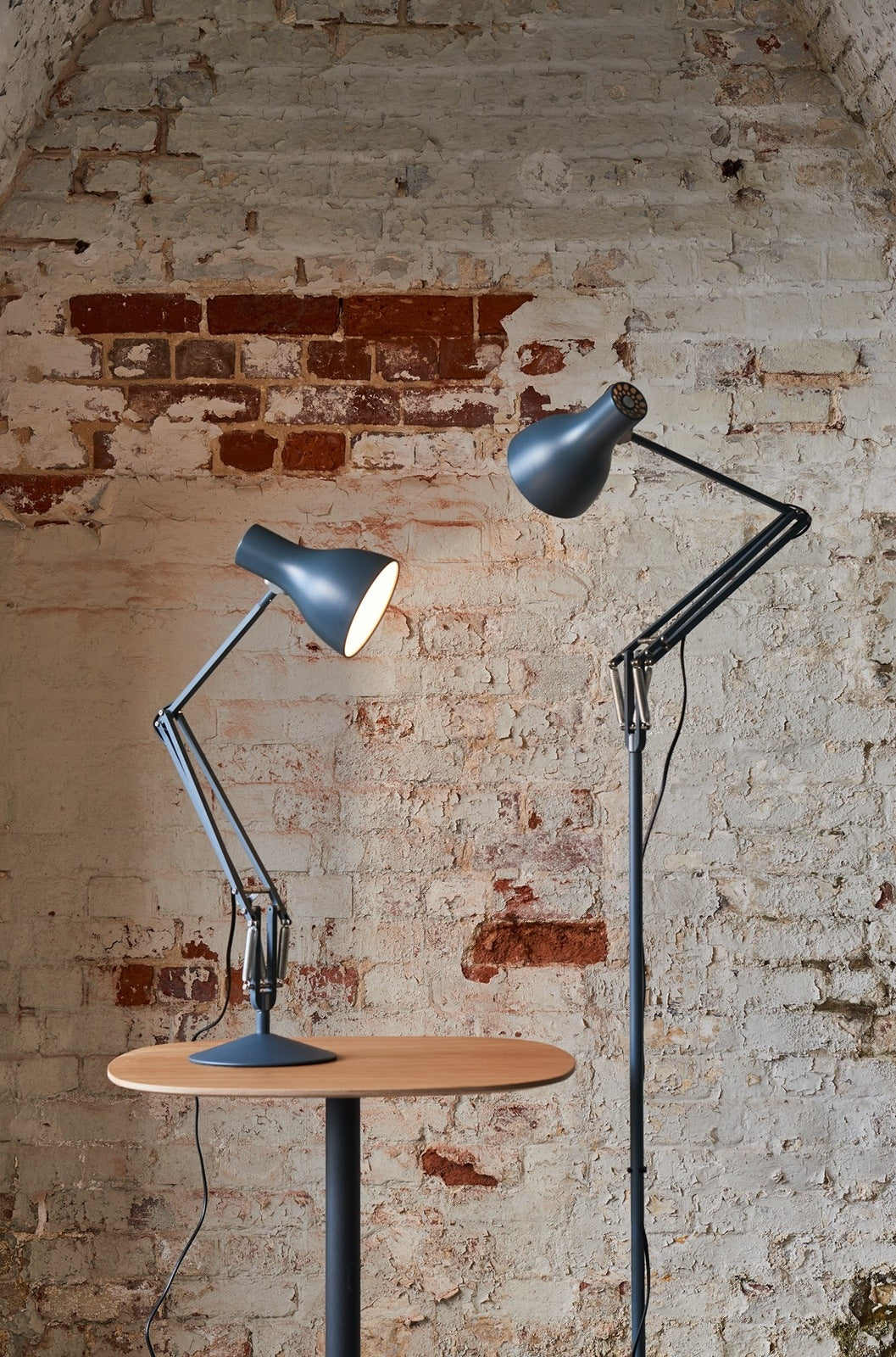 Type 75 Desk Lamp