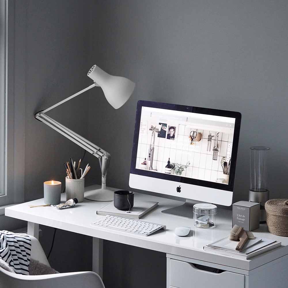 Type 75 Desk Lamp