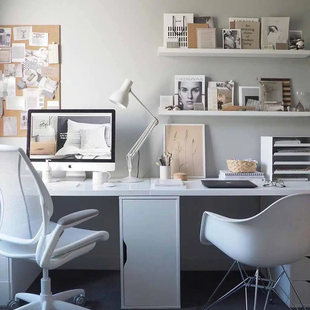 Type 75 Desk Lamp